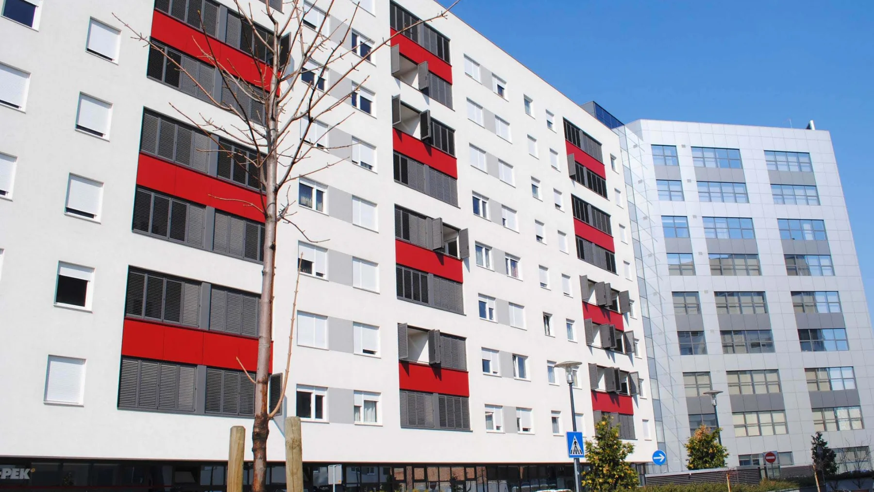 Stambeno-poslovna građevina Radnička – Folnegovićeva, Zagreb